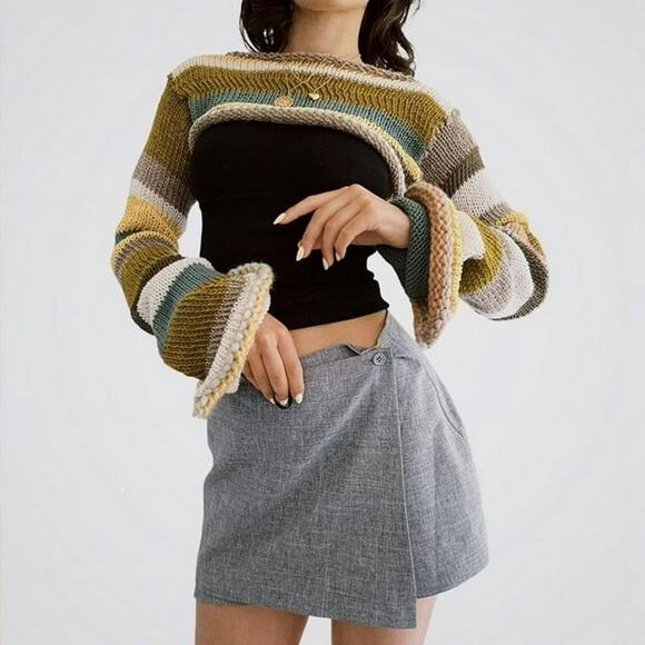 Women's Round Neck Long Sleeve Trendy Colorful Sweater - Picture 1 of 9